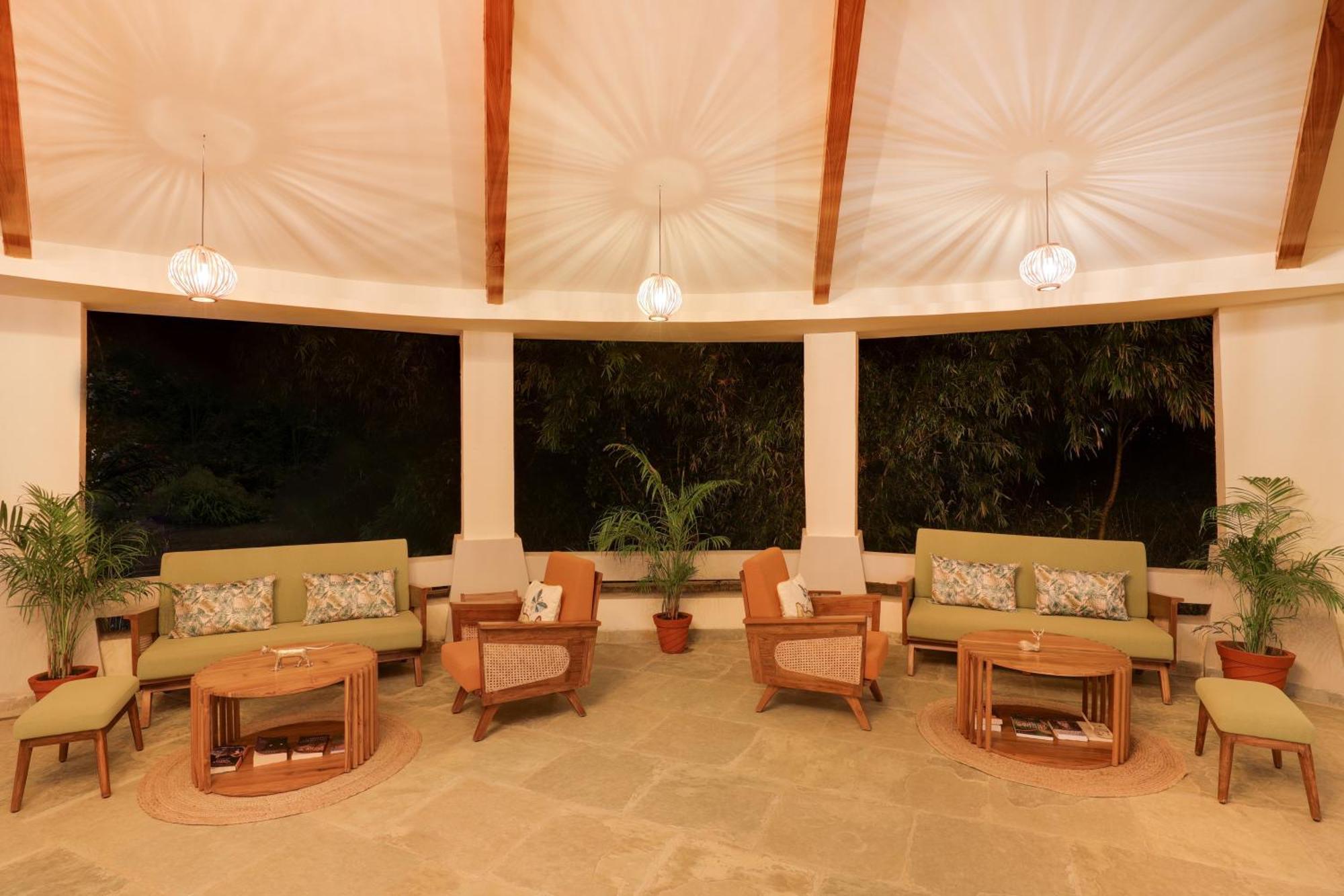 Lemon Tree Wildlife Resort, Kanha Exterior photo